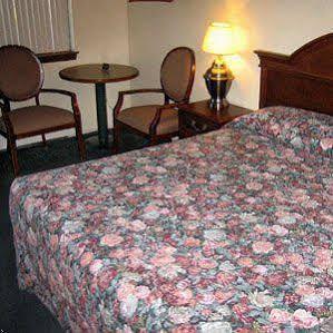 Delta Motel เบย์ซิตี้ ภายนอก รูปภาพ